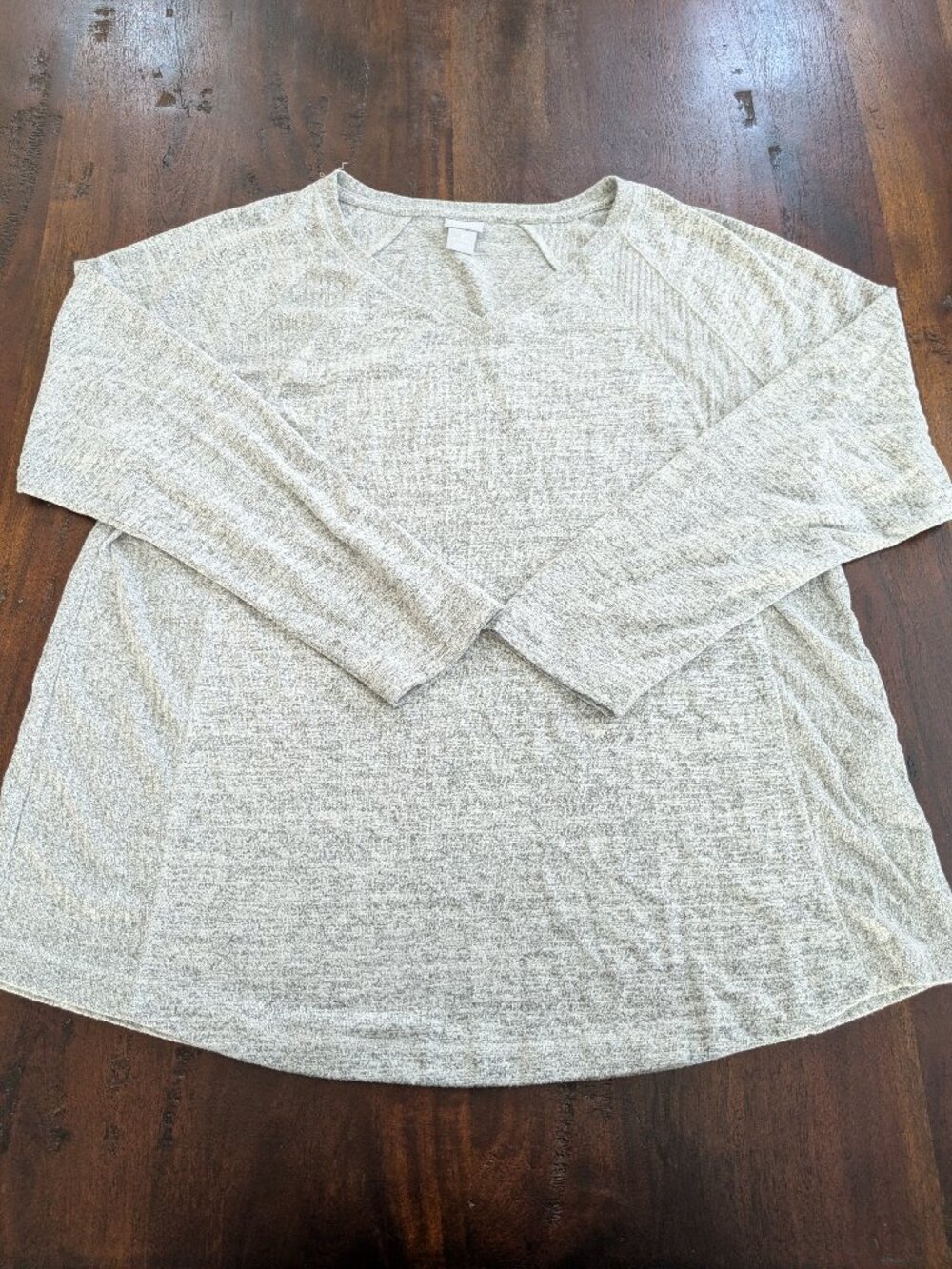 Chico's Zenergy Heathered Grey V-Neck Raglan Long Sleeve Pullover- Size 3 / XL